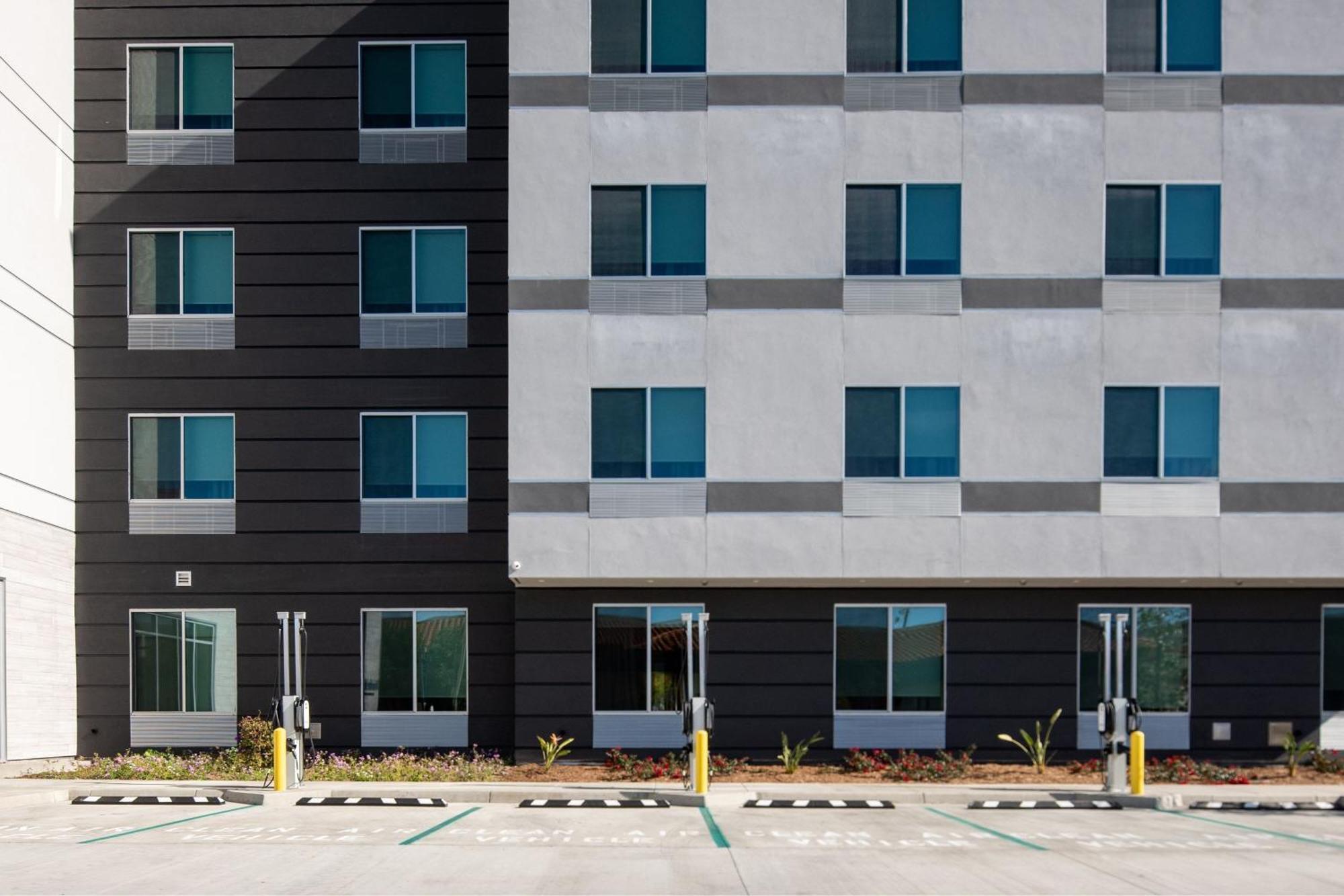 Fairfield by Marriott Inn&Suites Anaheim Los Alamitos Exterior foto